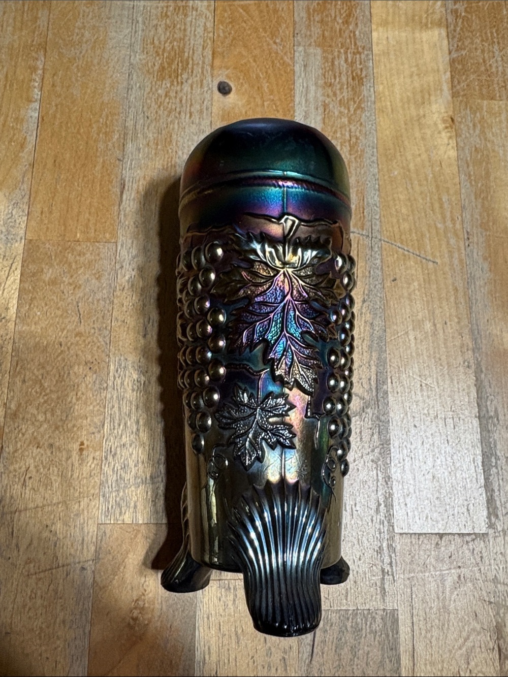 Northwood Antique carnival glass hatpin holder